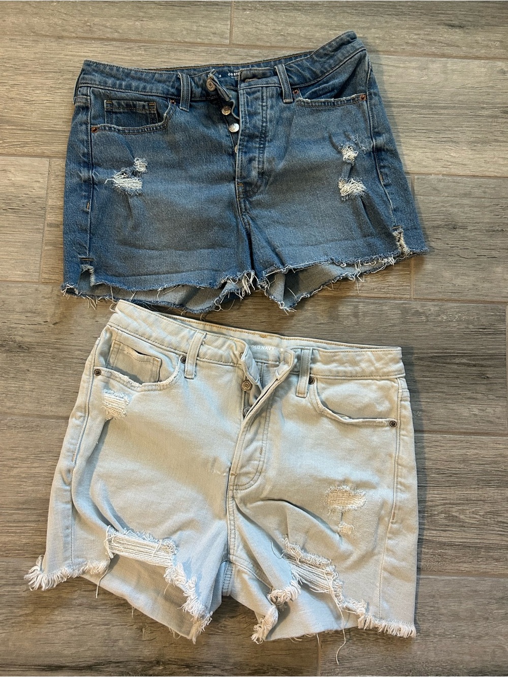 Old Navy Two-Pack Distressed Denim Shorts - Dark Blue & Light Blue